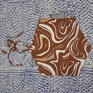 Women's Hollister Y2K Bandana Hem Halter Crop Top, size S, brown white swirl